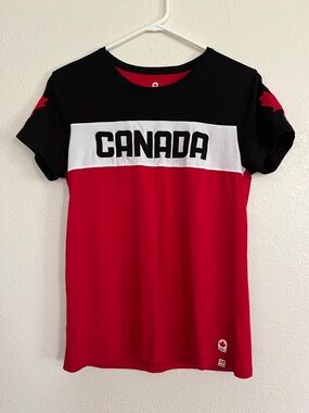 Olympic Hudson’s Bay Company Canadian tshirt. Size small.